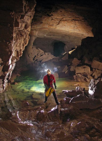 Spéléologie à Névy-sur-Seile (Jura) - CDS 39